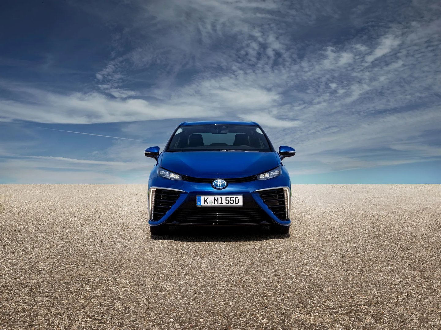 Toyota_Mirai_1_generation__Sedan__11.jpg