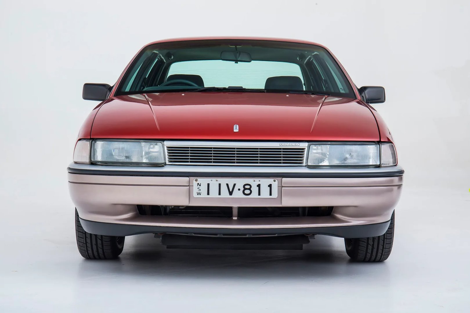 Holden_Calais_2_generation__Sedan__2.jpg