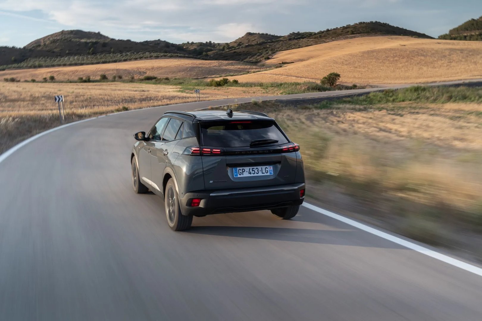 Peugeot_2008_2_generation_restyling__SUV_5-doors__3.jpg