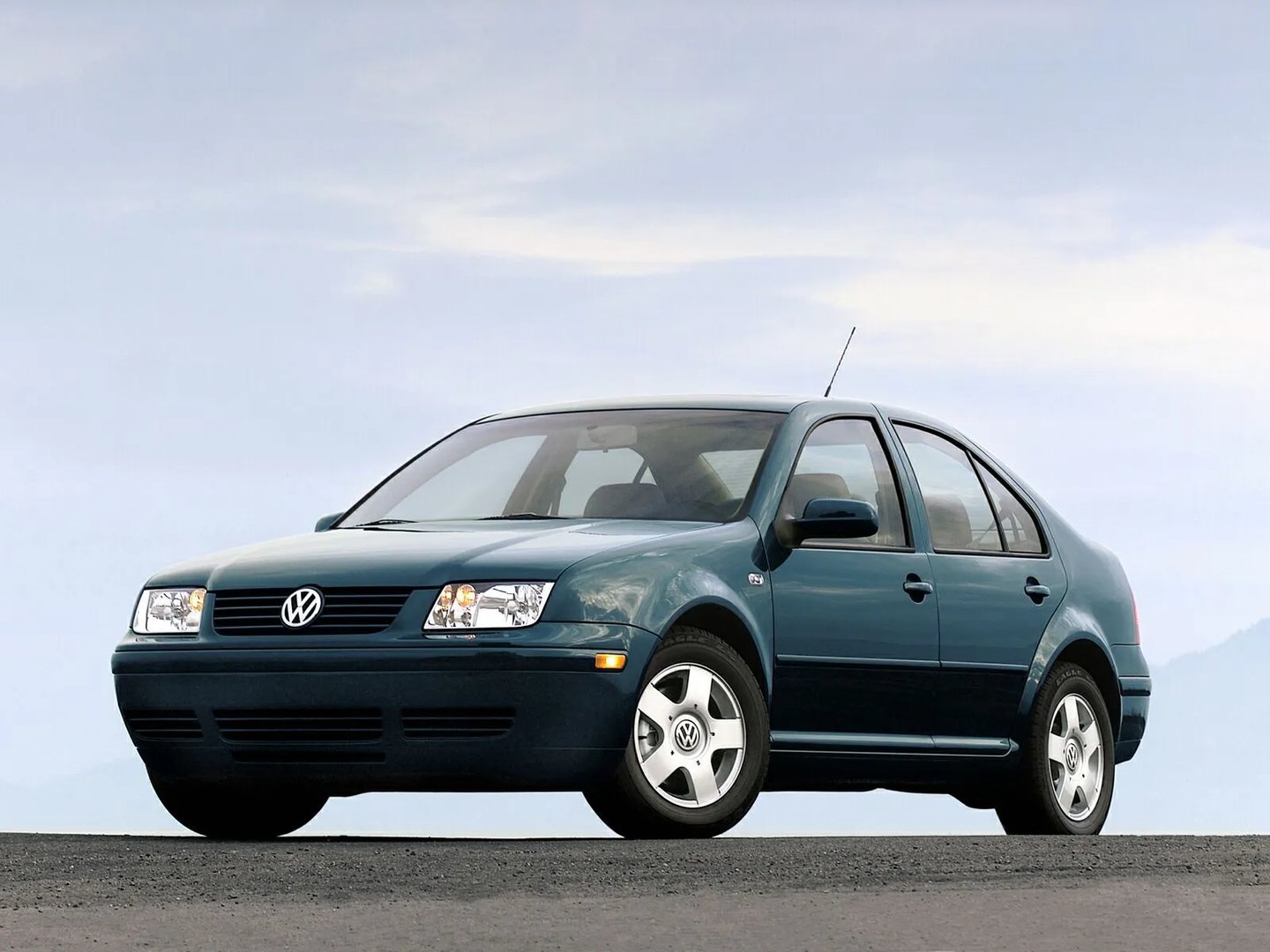 Volkswagen_Jetta_4_generation__Sedan__7.jpg
