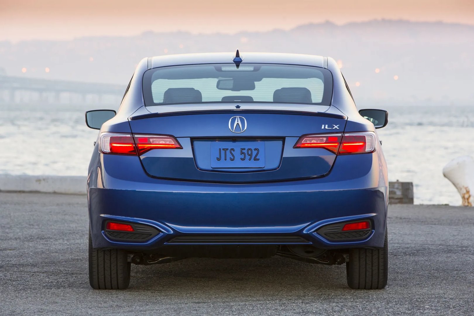 Acura_ILX_1_generation_restyling__Sedan__6.jpg