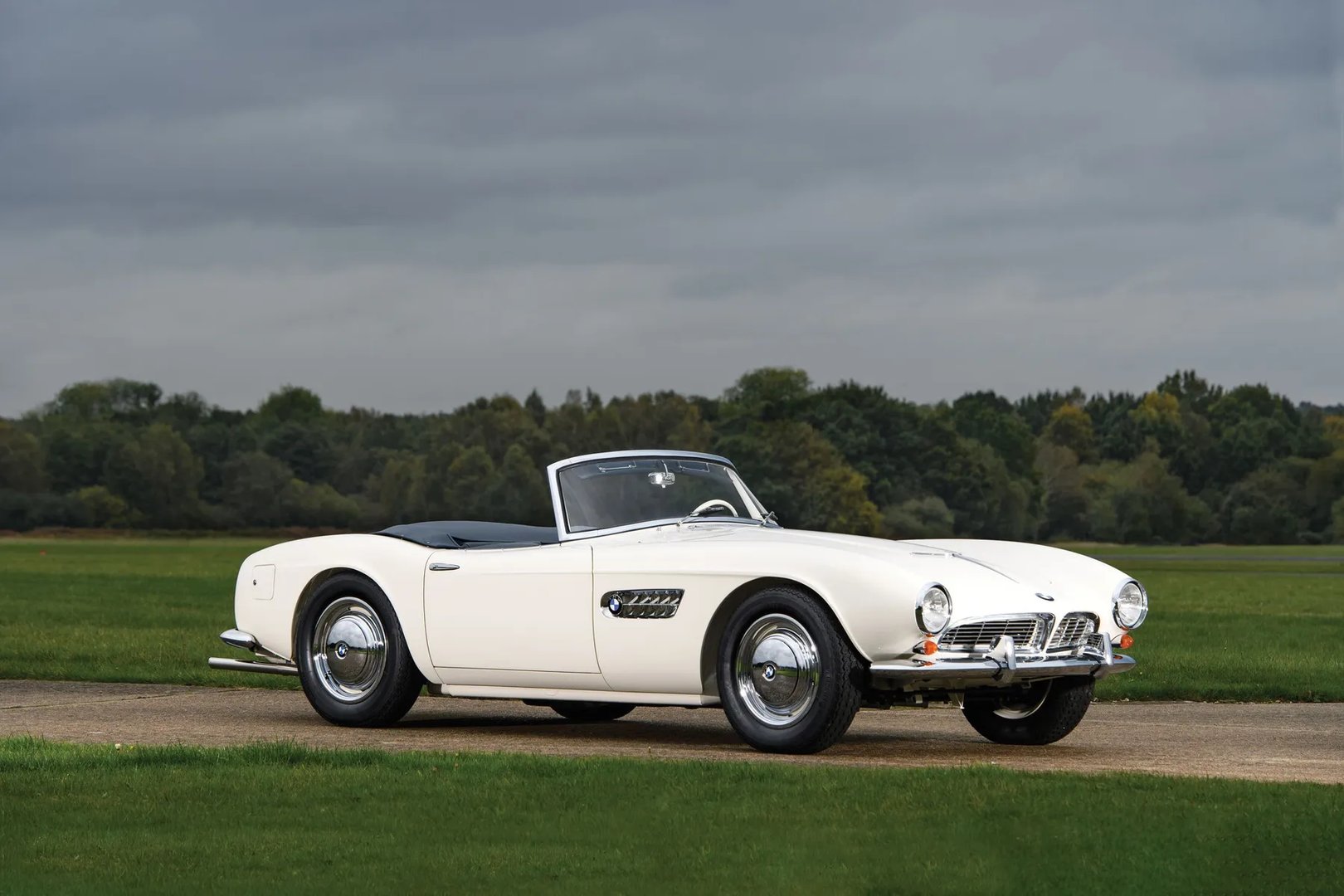 BMW_507_1_generation__Cabrio__12.jpg