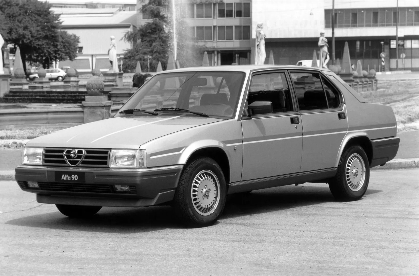 Alfa Romeo 90