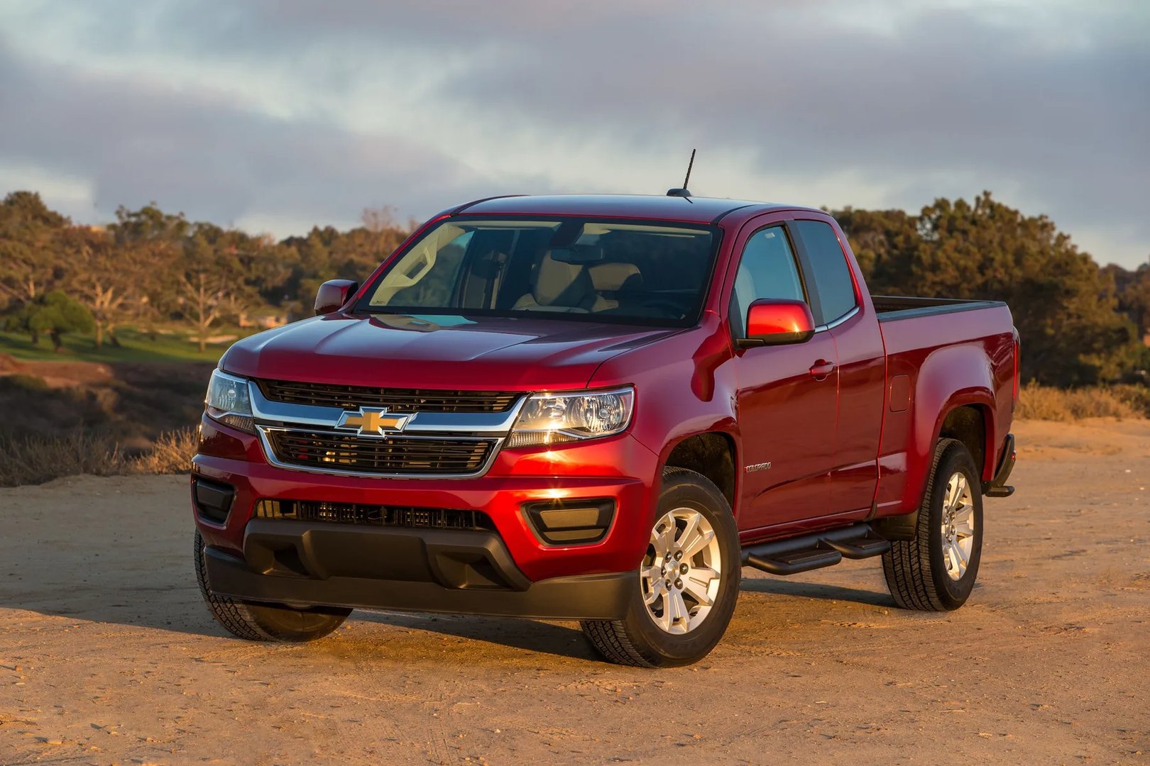 Chevrolet_Colorado_2_generation_restyling_1__Pickup_1.5-cab__3.jpg