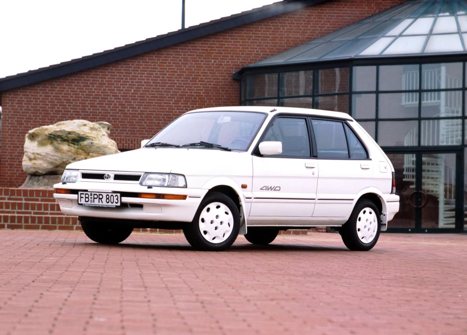 Subaru Justy 1 generation, restyling  Mini 5-doors
