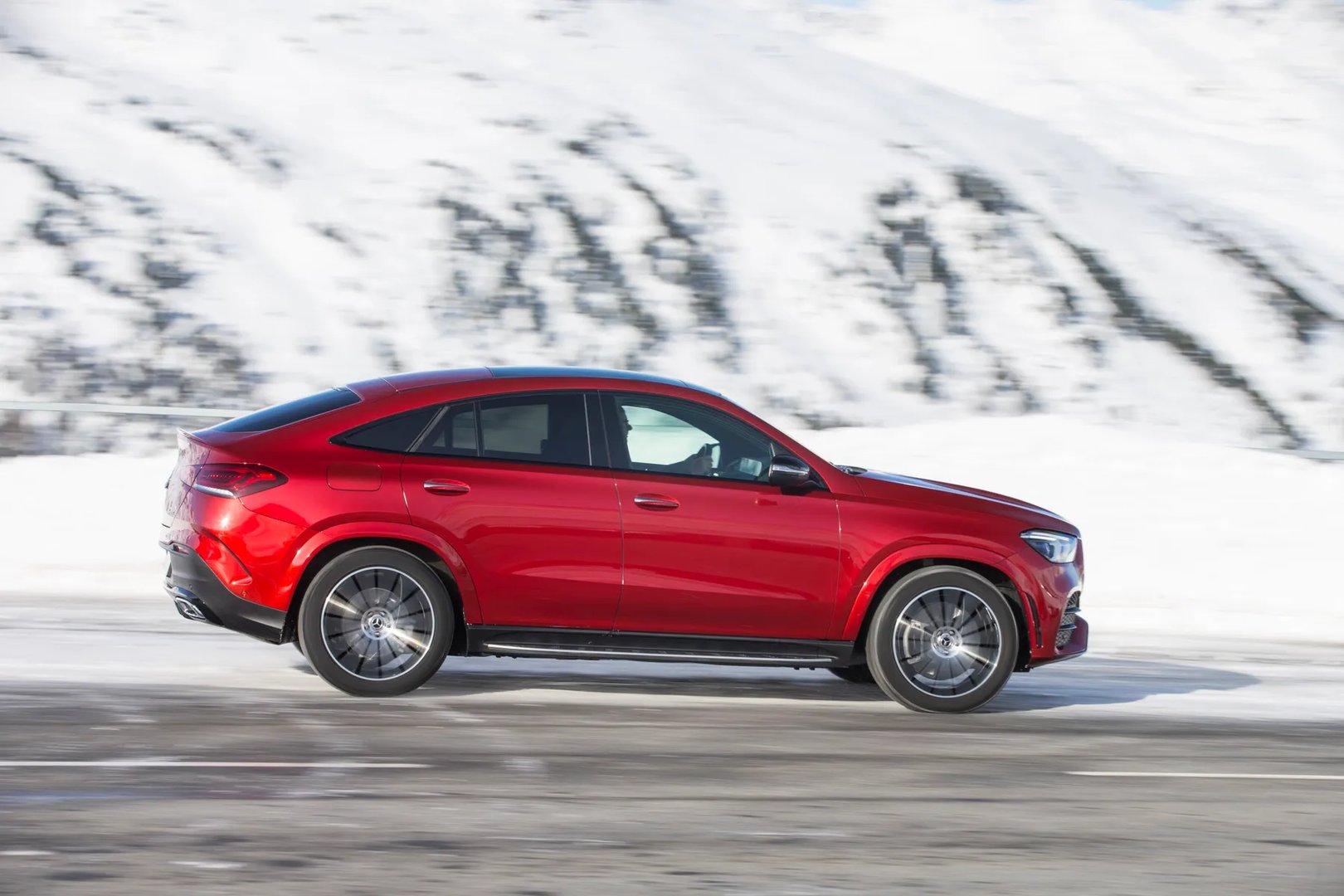 Mercedes_GLE_Coupe_2_generation__SUV_Coupe__6.jpg