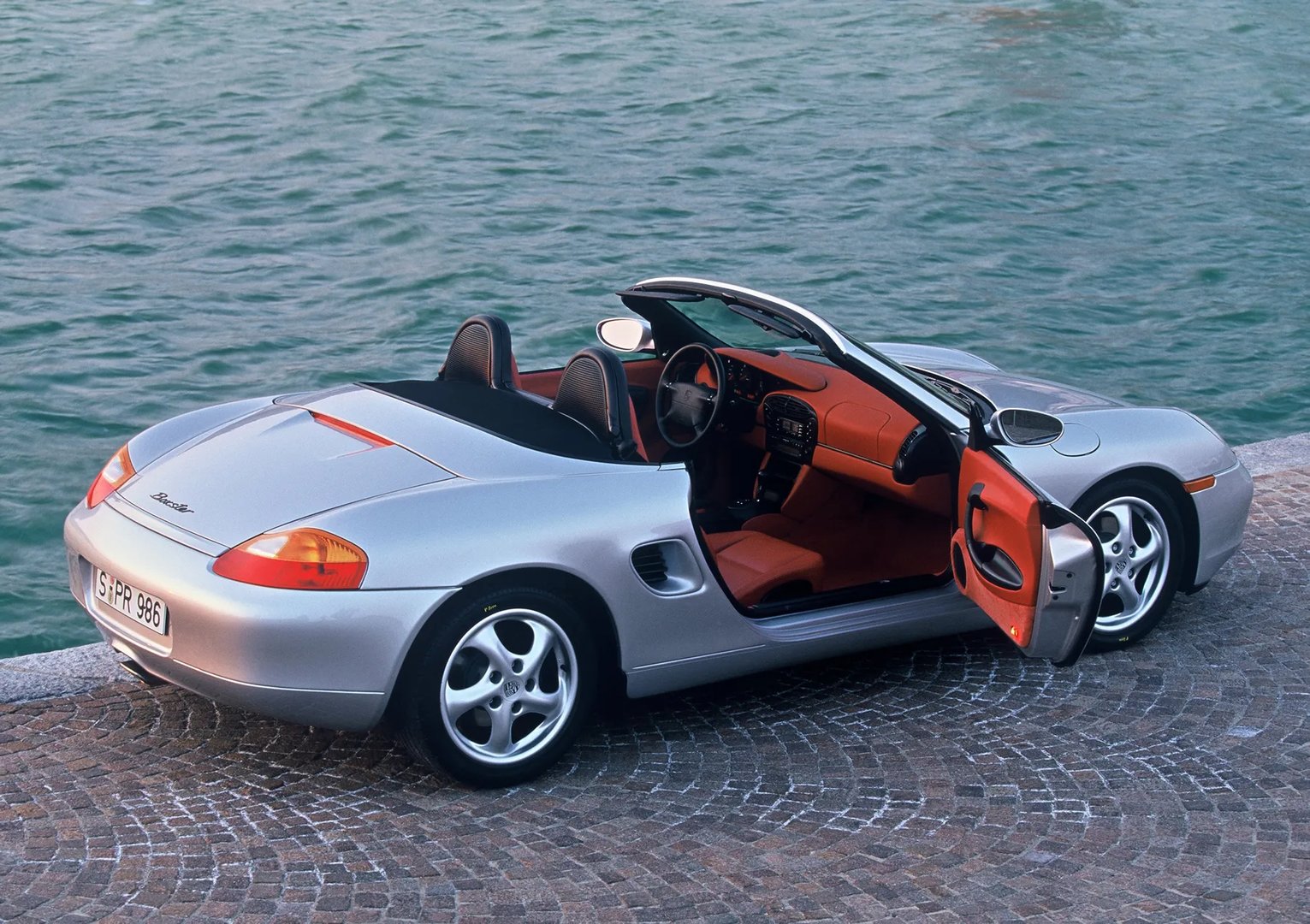 Porsche_718_Boxster_1_generation__Roadster__7.jpg