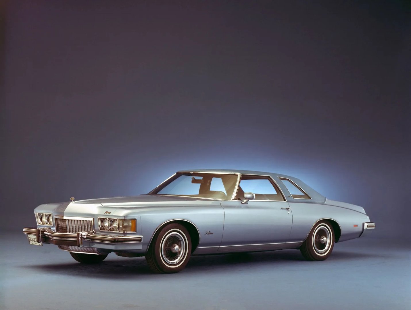 Buick_Riviera_4_generation__Coupe__1.jpg