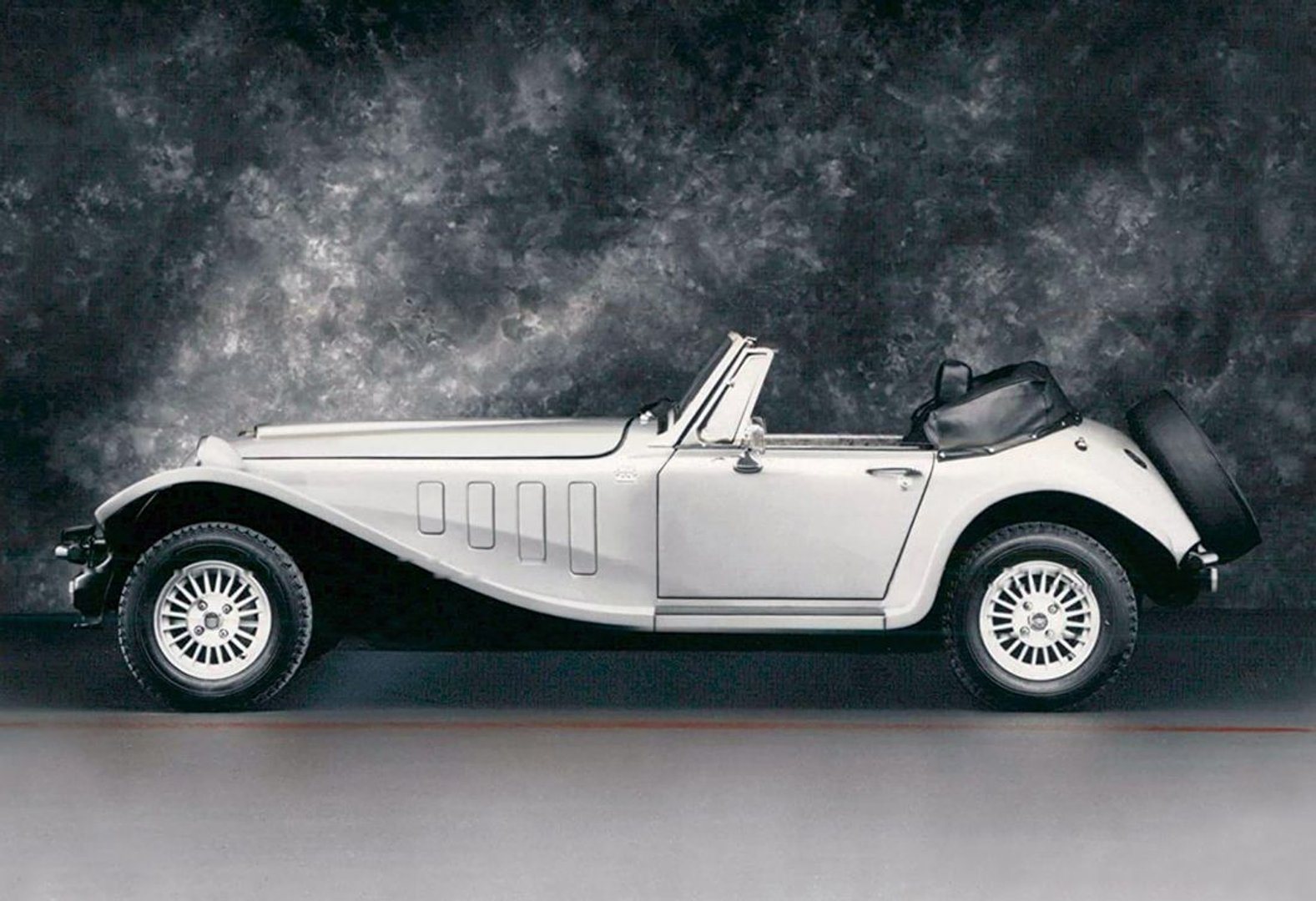 ssangyong_Kallista_1_generation__Cabrio__1.jpg