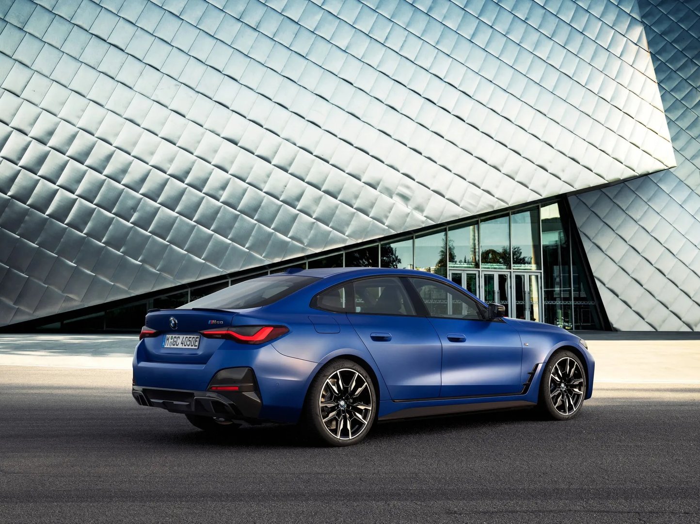 BMW_i4_1_generation__Sedan__8.jpg