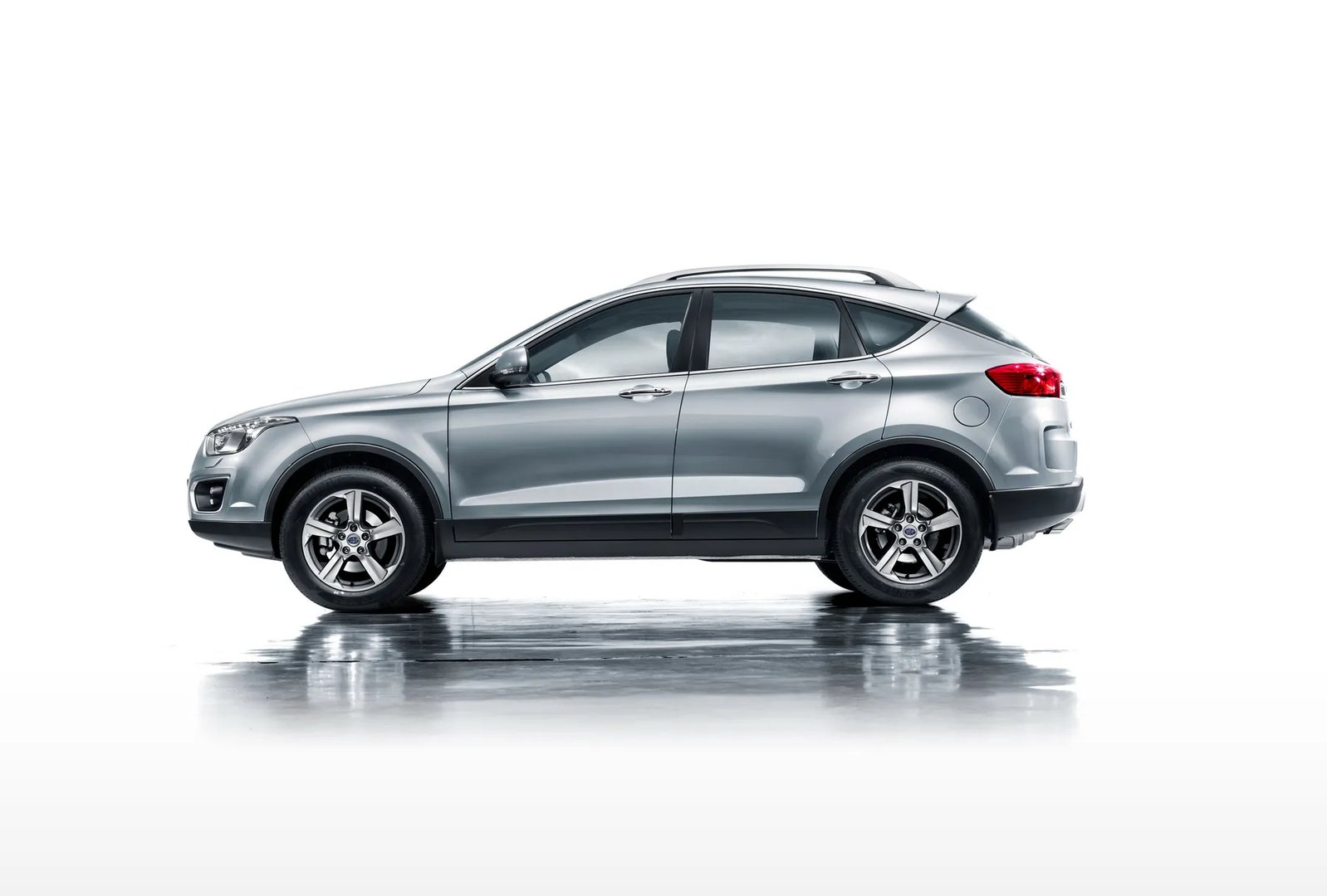 FAW_Besturn_X80_1_generation__SUV_5-doors__4.jpg