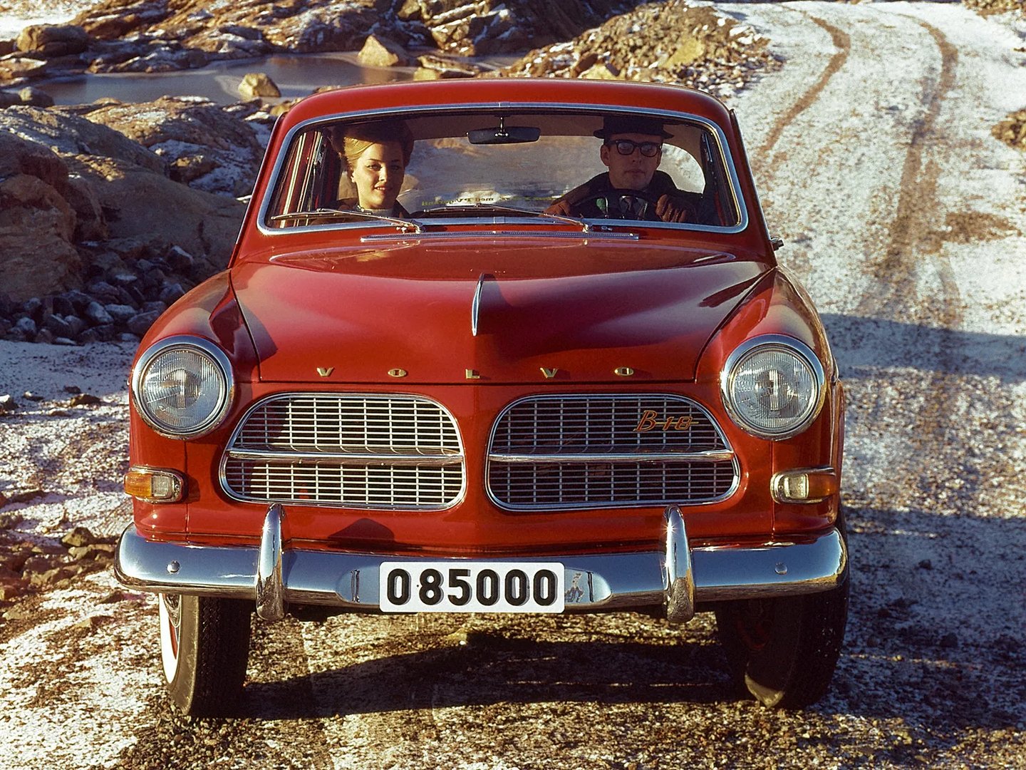 Volvo_120_Series_1_generation__Sedan__12.jpg