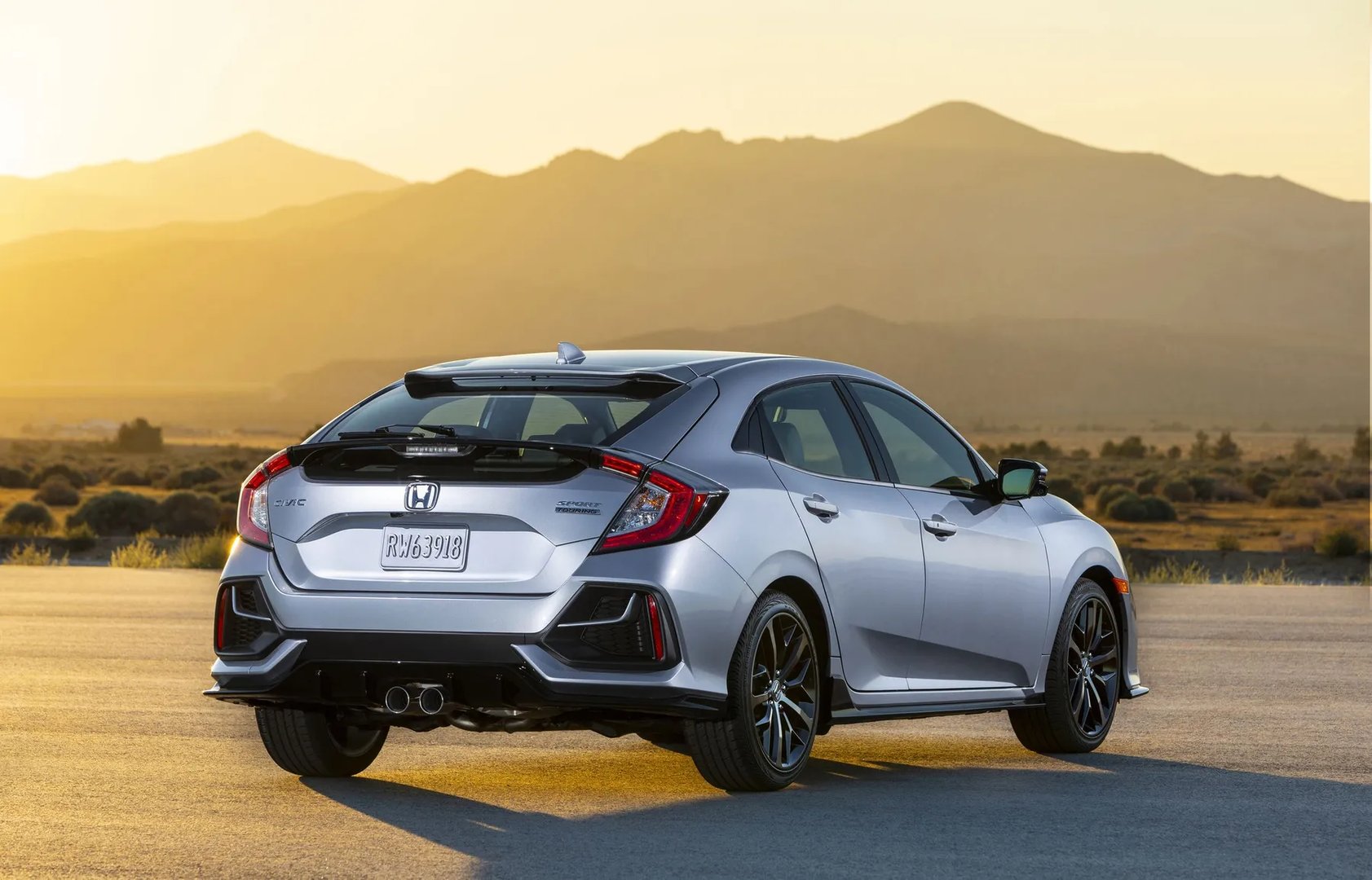 Honda_Civic_10_generation_restyling__Hatchback_5-door__8.jpg