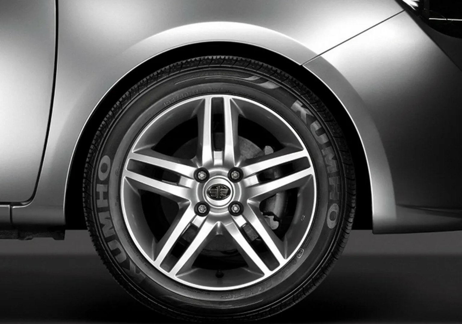 FAW_Oley_1_generation__Sedan__6.jpg