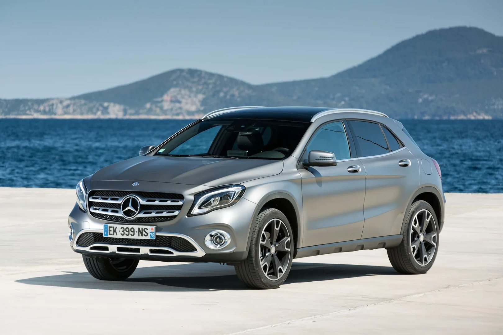 X156  SUV 5-doors
