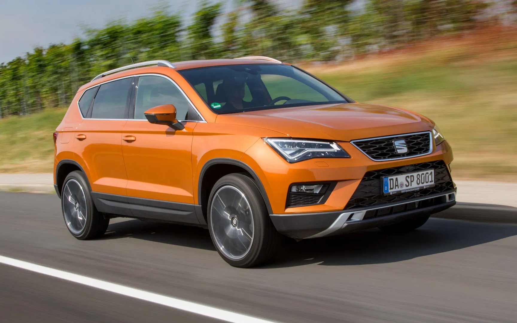 SEAT_Ateca_1_generation__SUV_5-doors__9.jpg