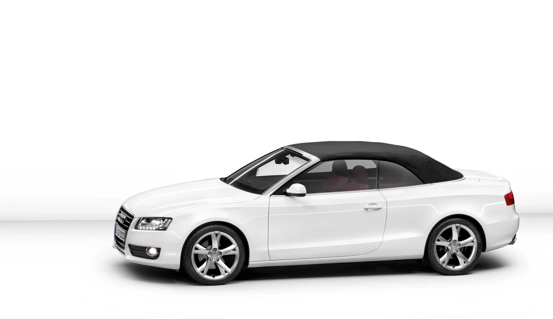Audi_A5_1_generation__Cabrio__3.jpg