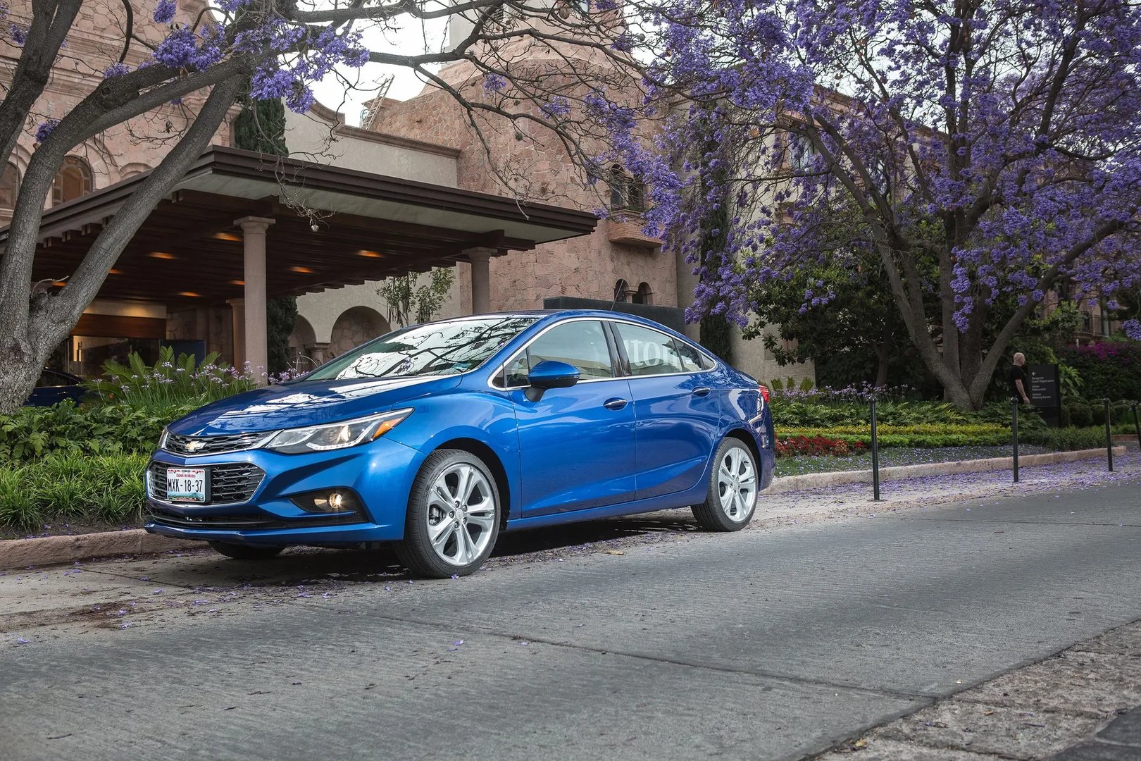 Chevrolet_Cruze_2_generation__Sedan__8.jpg
