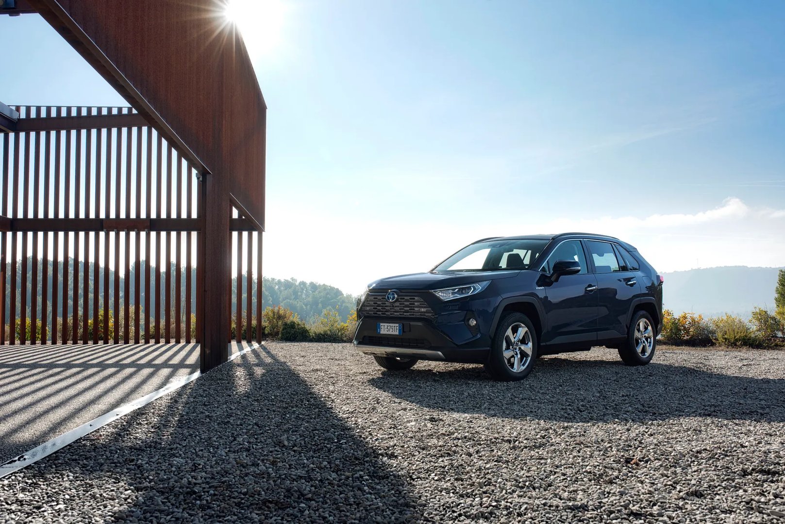 Toyota_RAV4_5_generation__SUV_5-doors__10.jpg