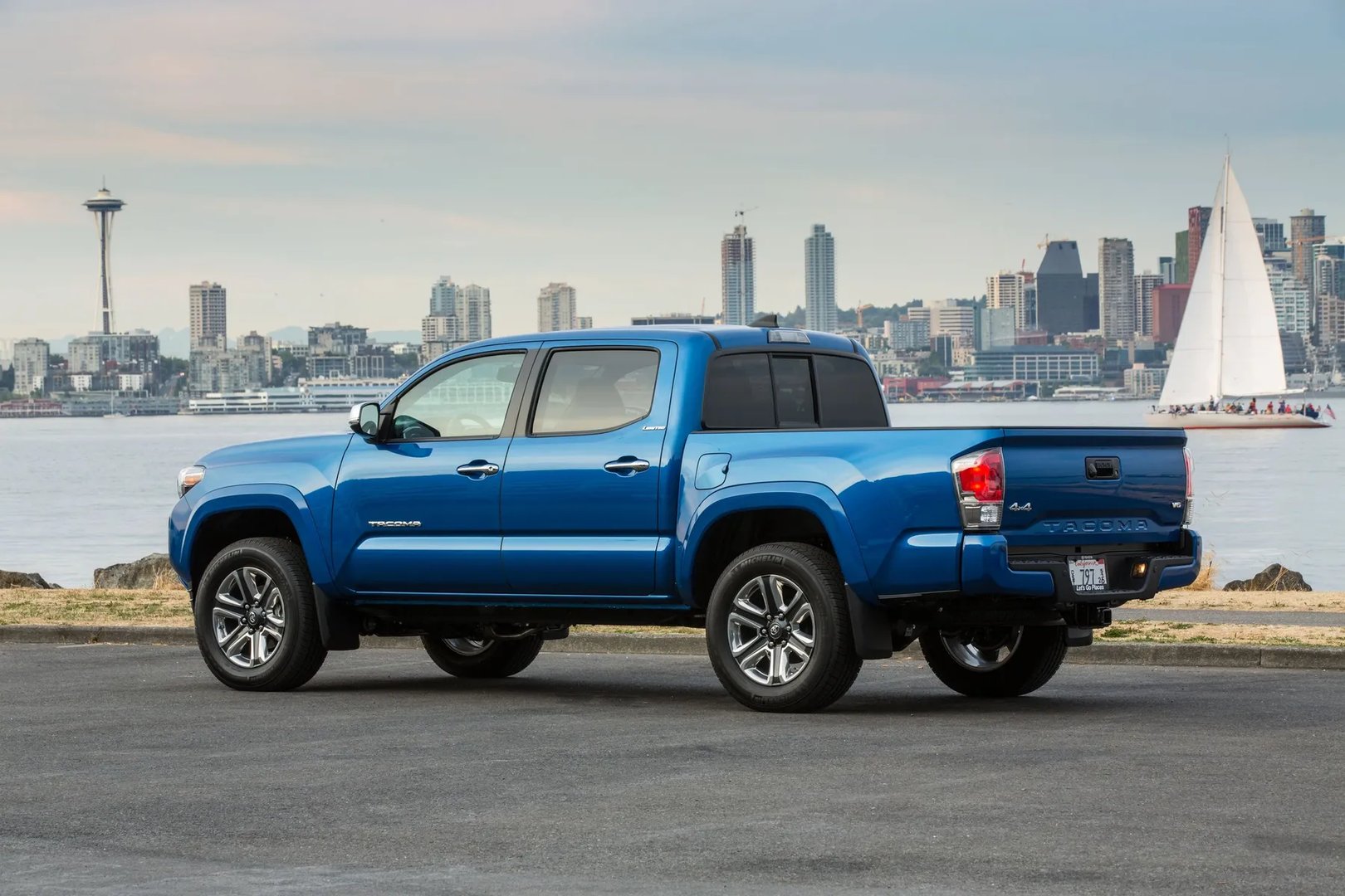 Toyota_Tacoma_3_generation__Pickup_double-cab__9.jpg