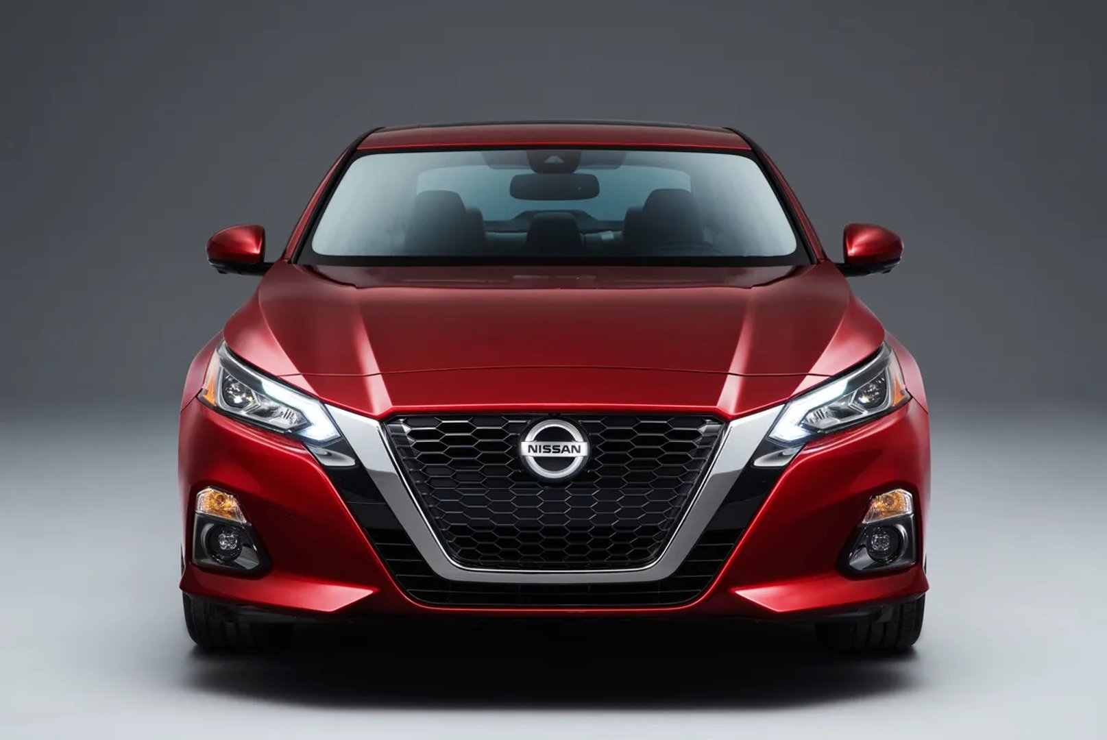 Nissan_Altima_6_generation__Sedan__7.jpg