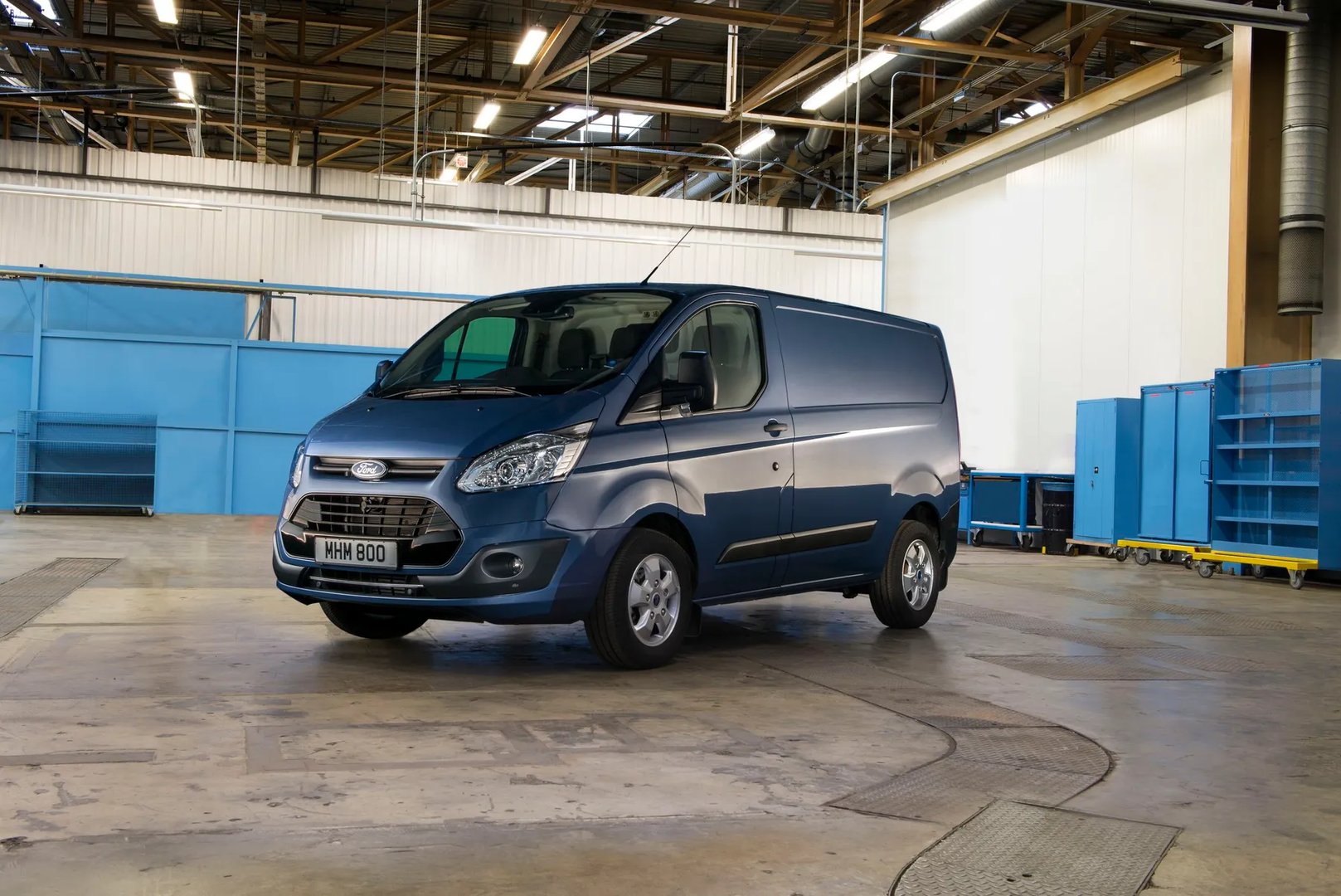 Ford_Transit_Custom_1_generation__Van__13.jpg