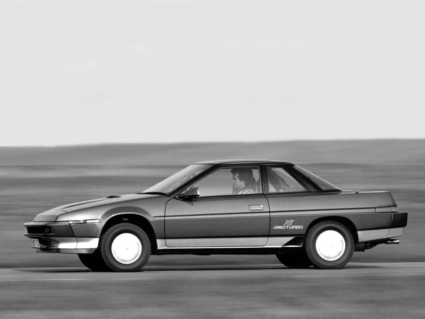 Subaru_XT_1_generation__Coupe__5.jpg