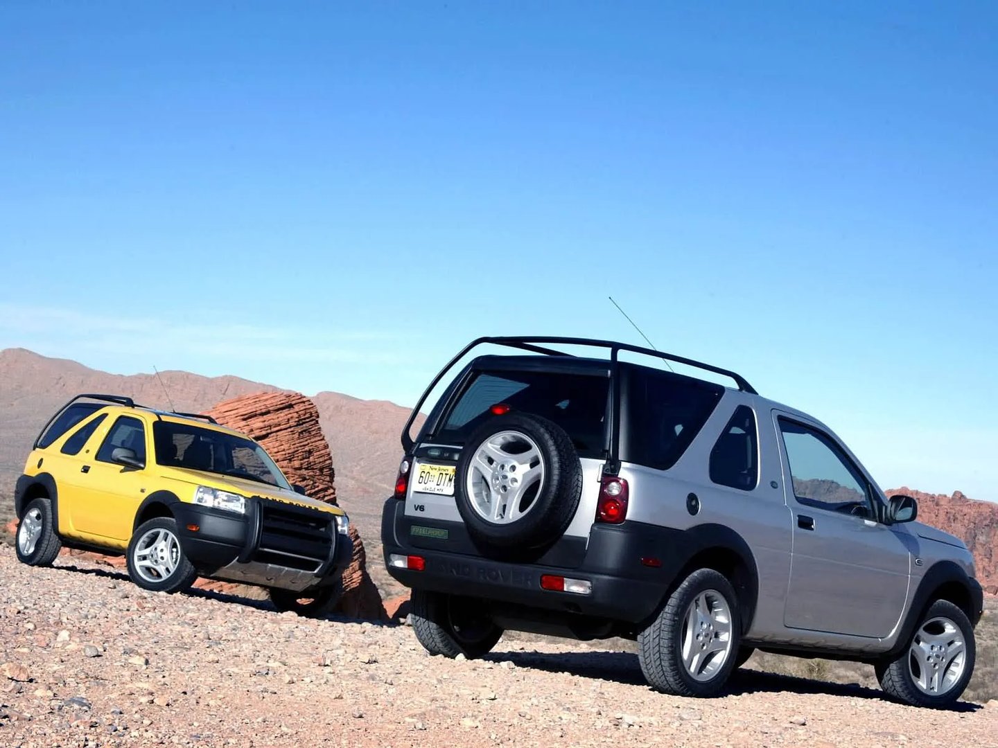 Land Rover_Freelander_1_generation__SUV_3-doors__3.jpg