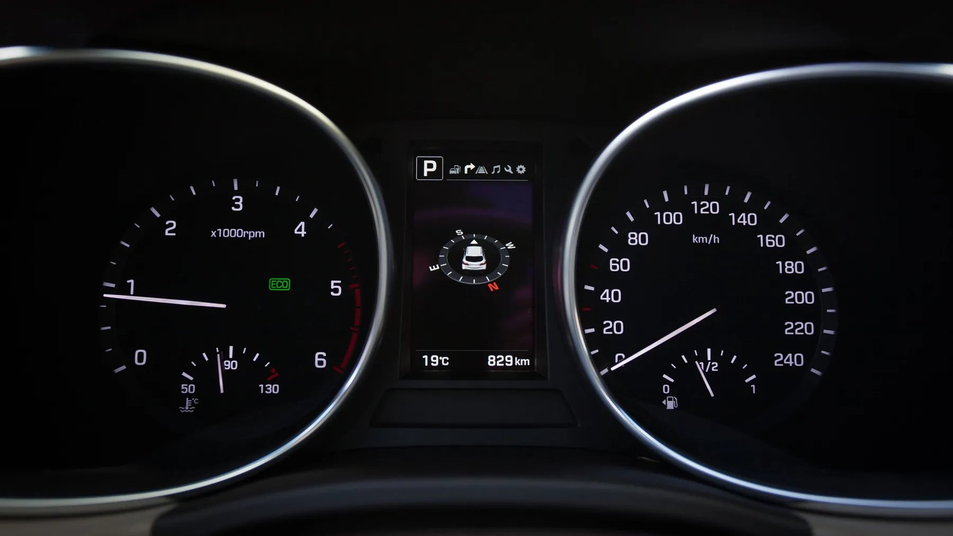 Hyundai_Grand_Santa_Fe_1_generation_restyling__SUV_5-doors__13.jpg