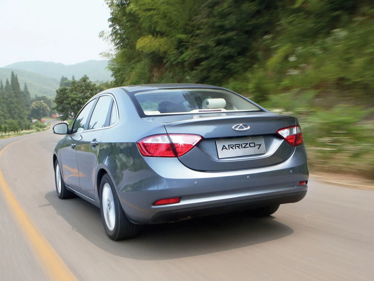 Chery_Arrizo_7_1_generation__Sedan__6.jpg