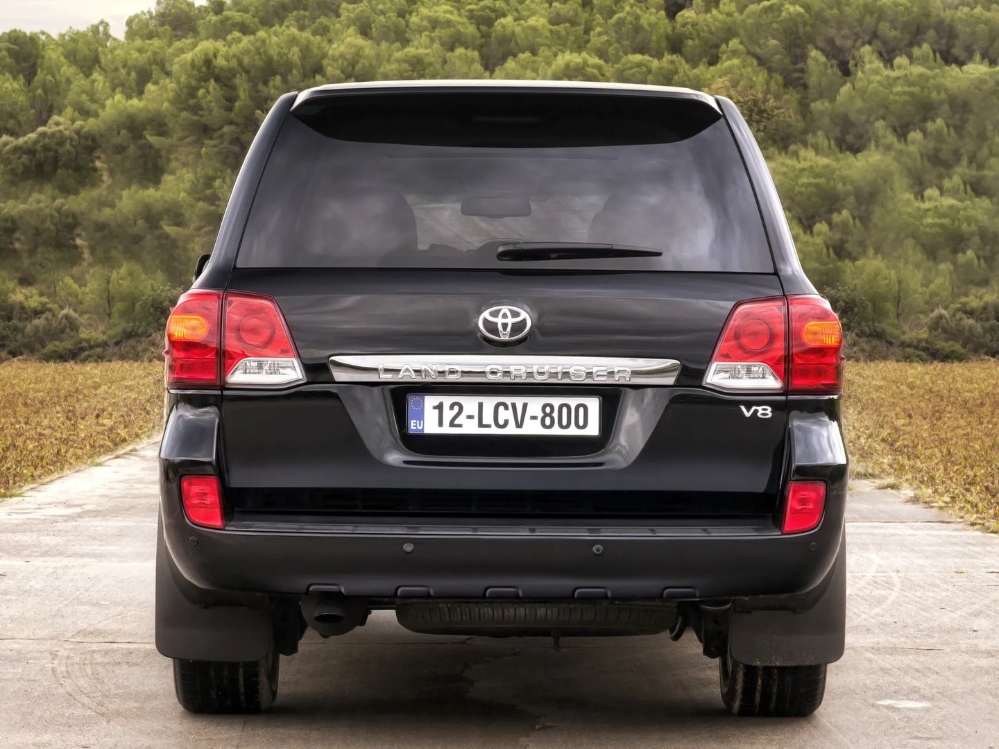 Toyota_LC_11_generation_restyling__SUV_5-doors__9.jpg