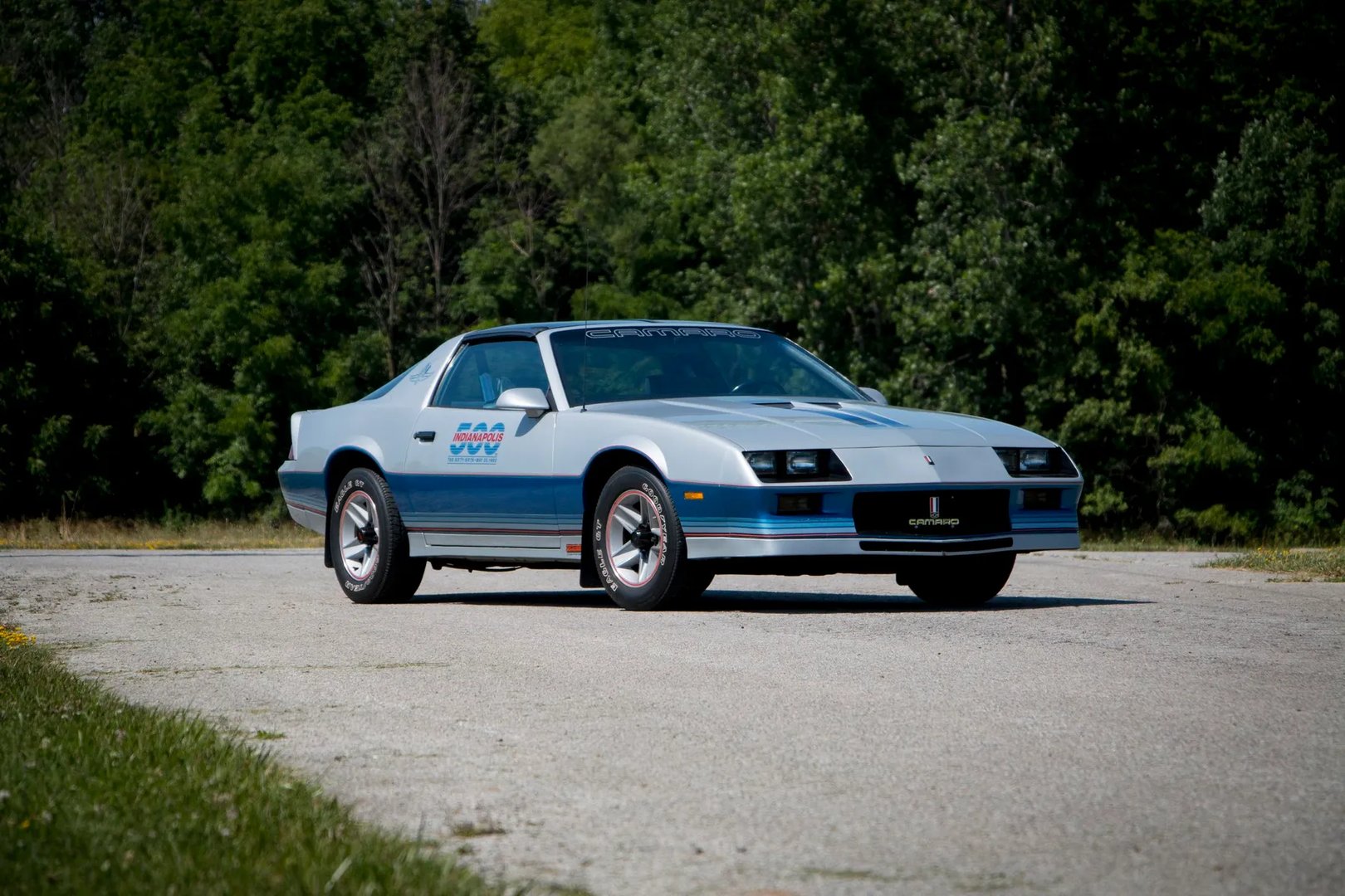 Chevrolet_Camaro_3_generation__Coupe__4.jpg