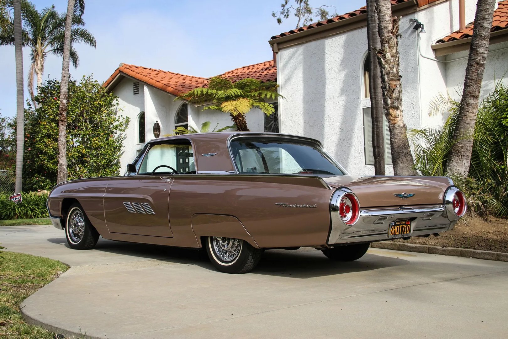 Ford_Thunderbird_3_generation__Coupe_Hardtop__6.jpg