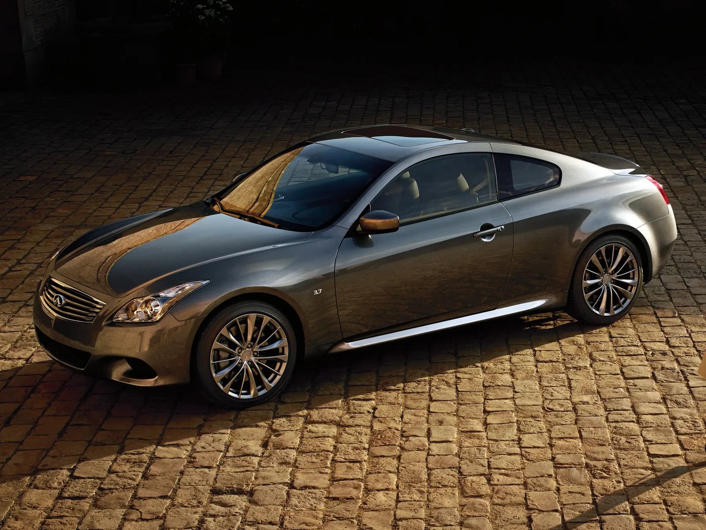 Infiniti_Q60_1_generation__Coupe__3.jpg