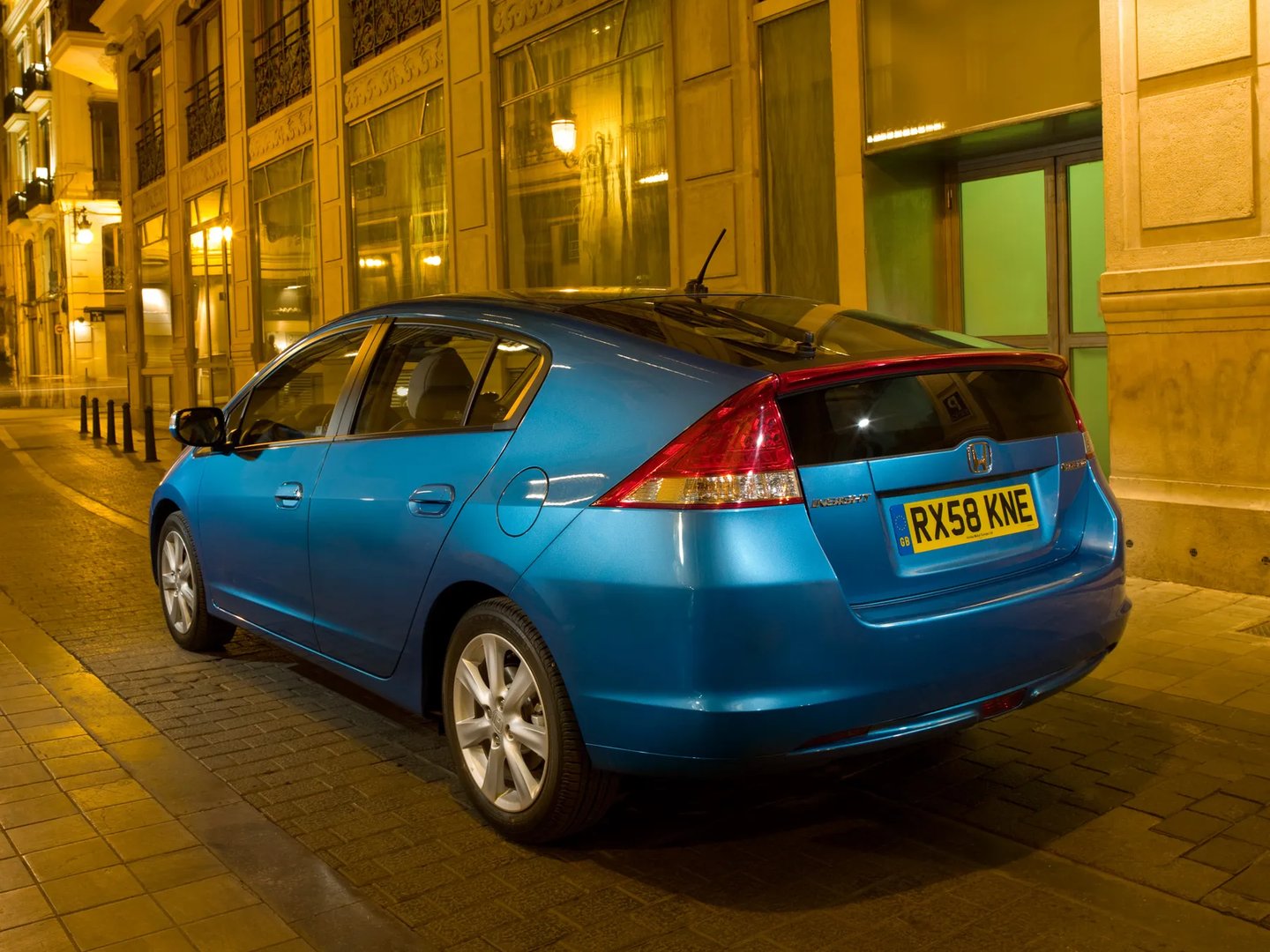Honda_Insight_2_generation__Hatchback_5-door__3.jpg
