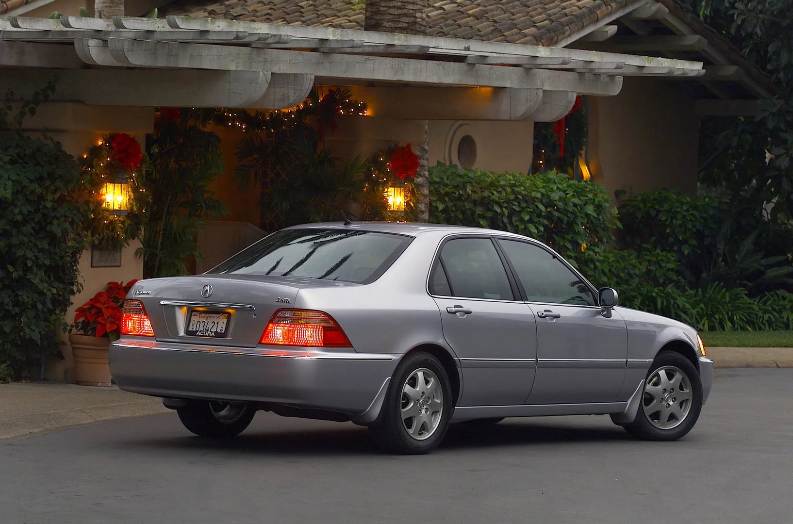 Acura_RL_1_generation_restyling__Sedan__9.jpg