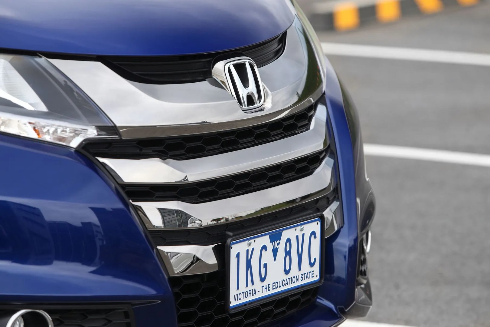 Honda_Odyssey_5_generation_restyling__Minivan__9.jpg
