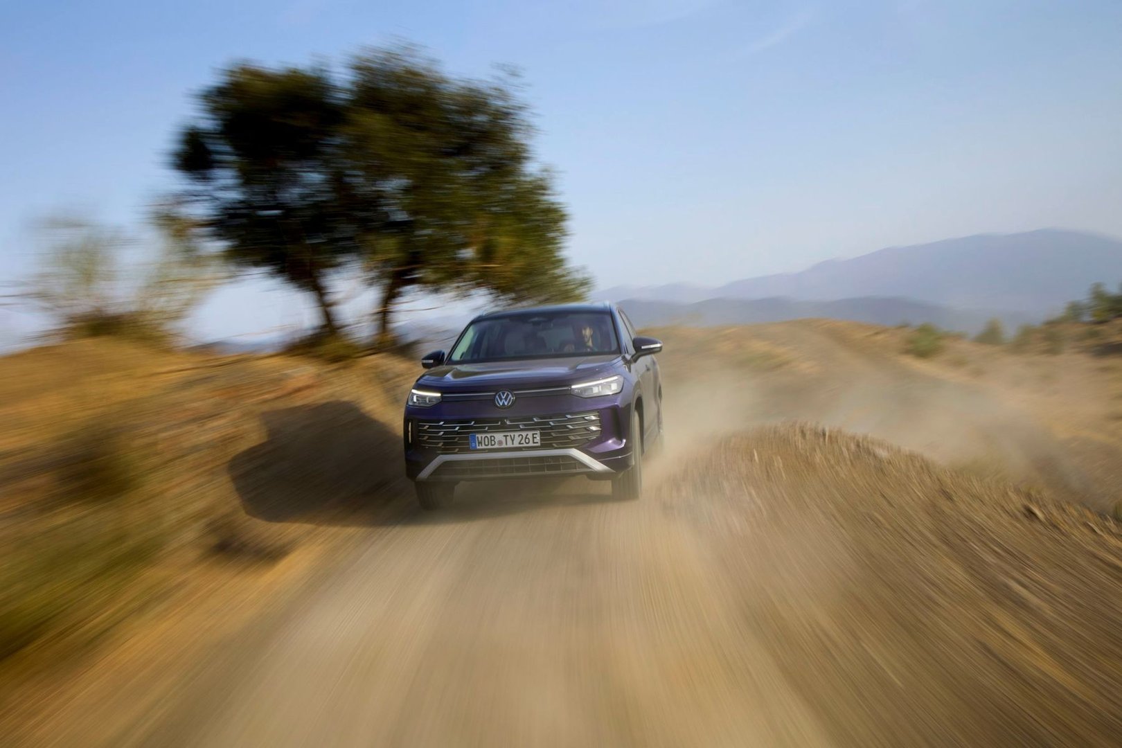 volkswagen_Tayron_2_generation__SUV_5-doors__9.jpg