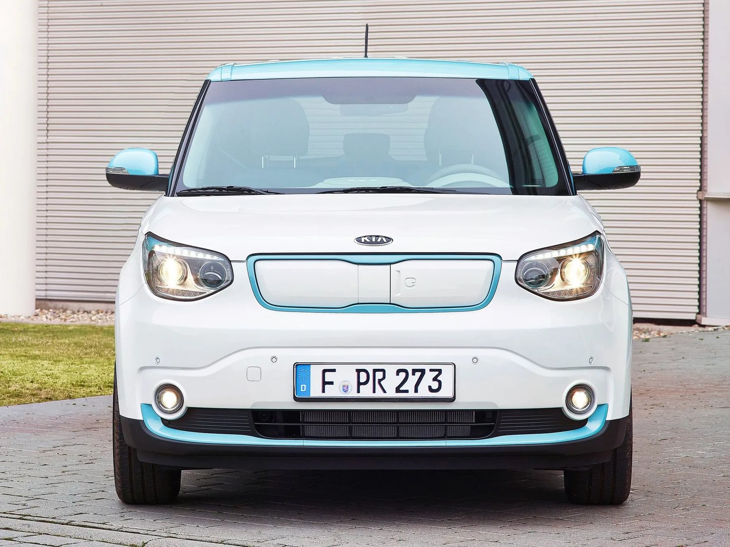 Kia_Soul_EV_1_generation__Hatchback_5-door__11.jpg