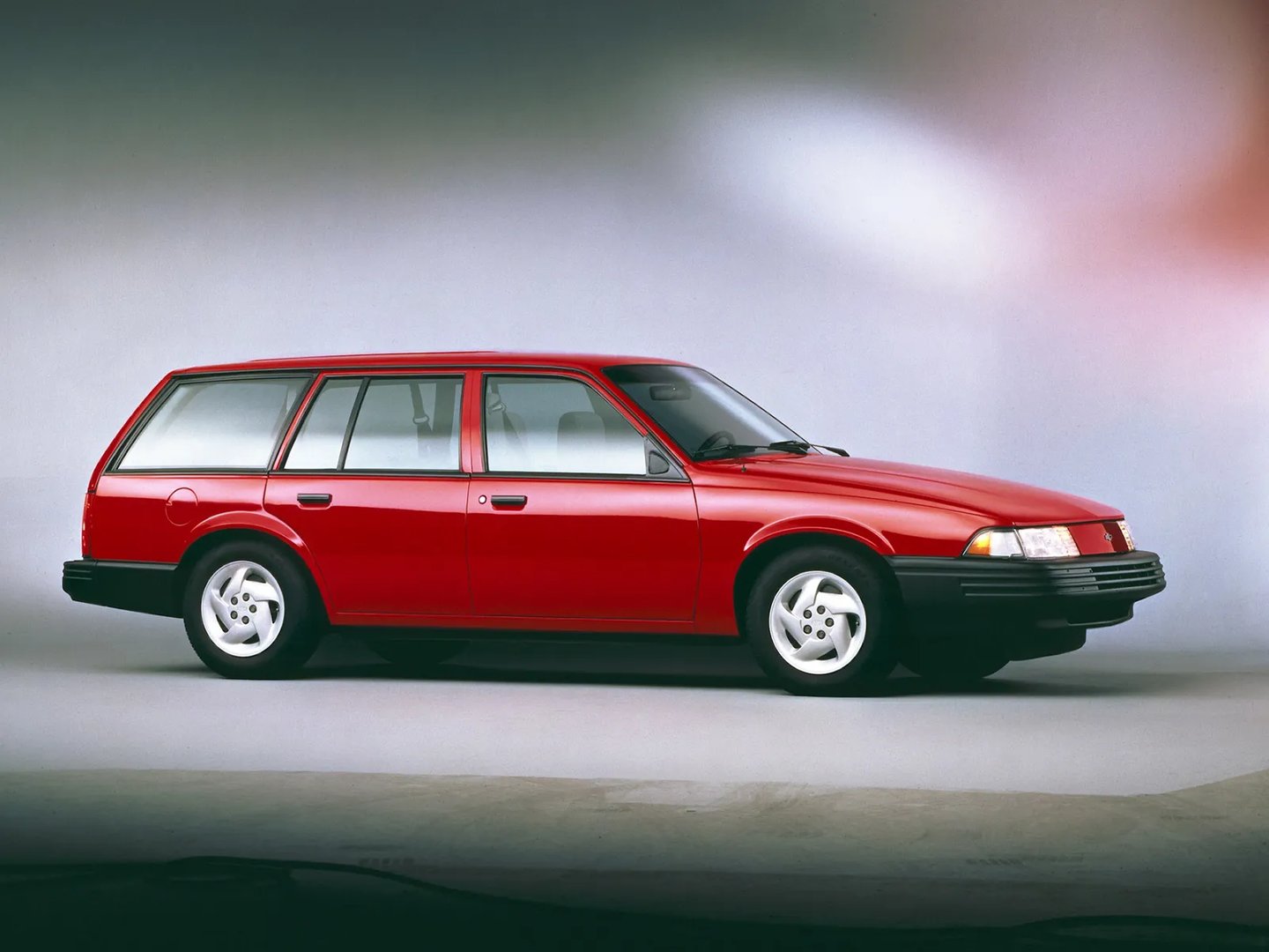 Chevrolet_Cavalier_2_generation__Estate_5-door__1.jpg