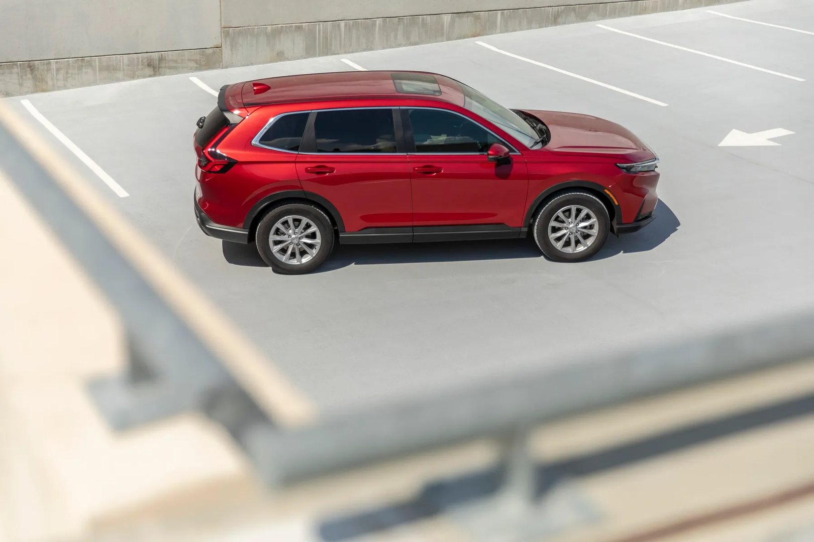 Honda_CR-V_6_generation__SUV_5-doors__8.jpg