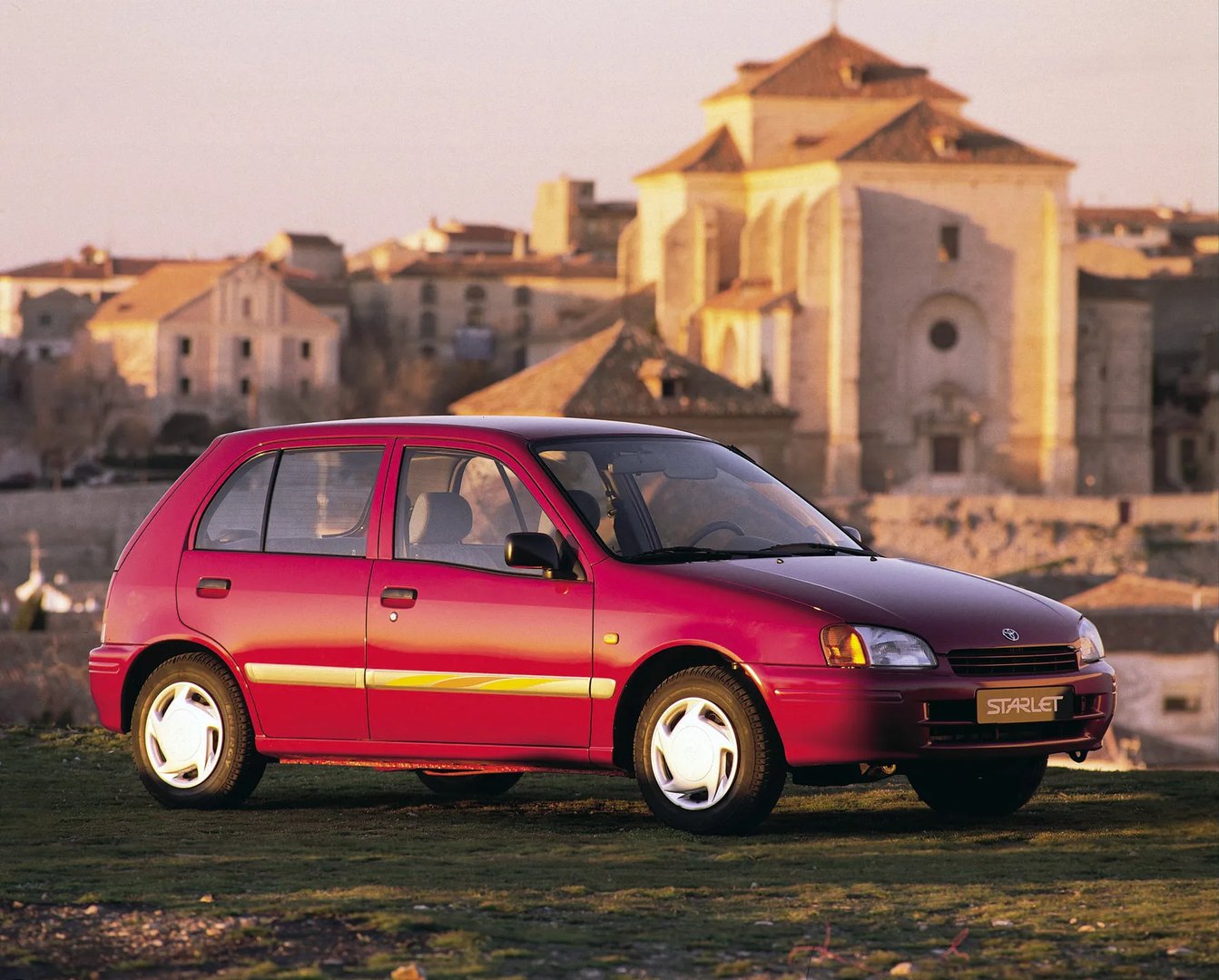 Toyota Starlet 5 generation  Mini 5-doors