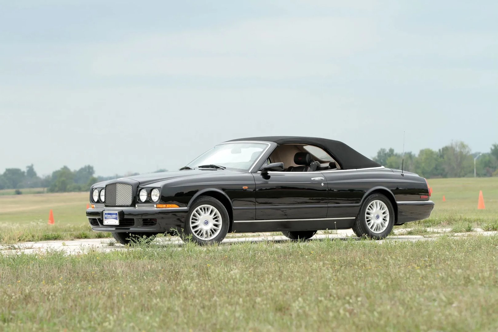 Bentley_Azure_1_generation__Cabrio__6.jpg