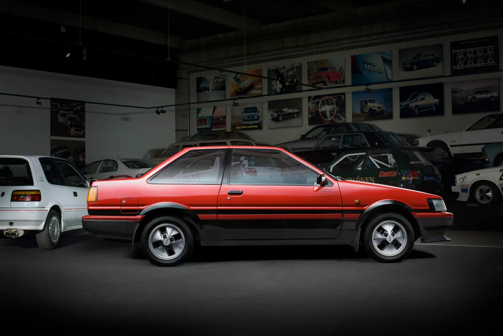 Toyota_Corolla_5_generation__Hatchback_3-door__3.jpg