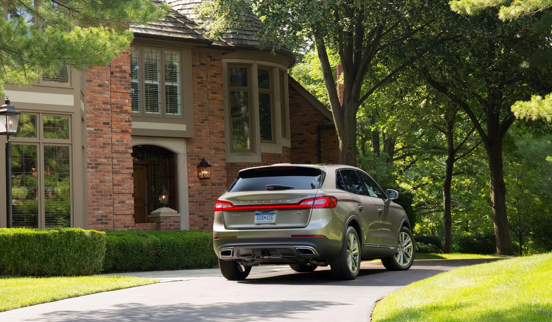 Lincoln_MKX_2_generation__SUV_5-doors__11.jpg