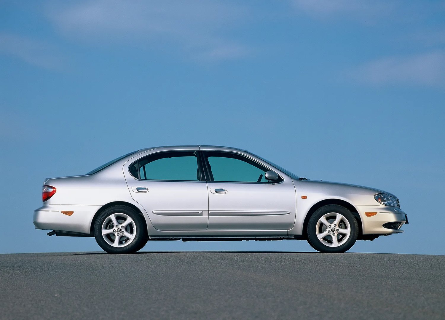 Nissan_Maxima_5_generation_restyling__Sedan__4.jpg
