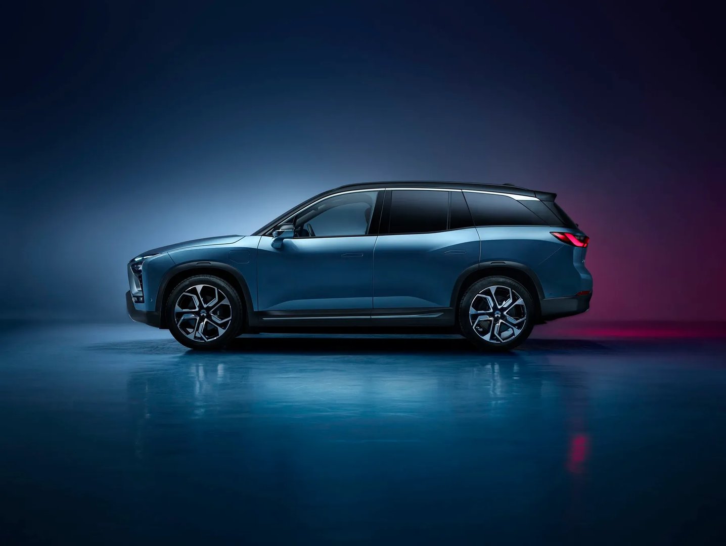 nio_ES8_1_generation__SUV_5-doors__8.jpg