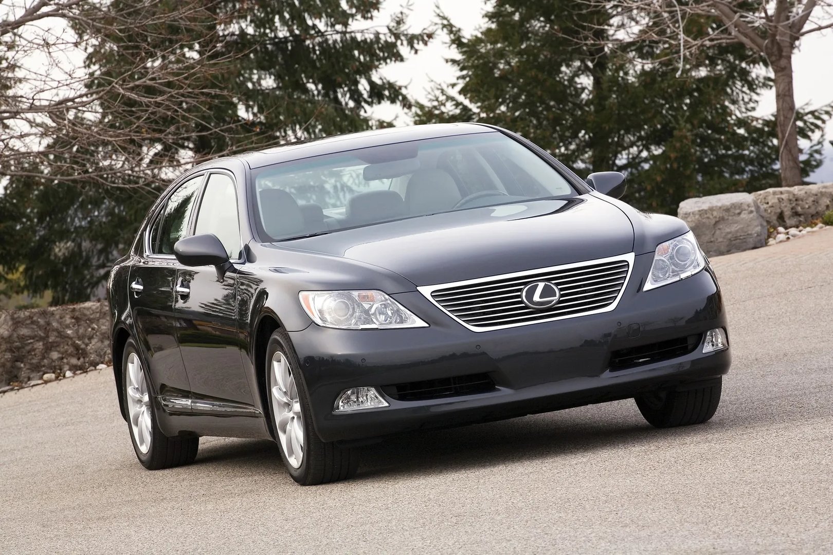 Lexus_LS_4_generation__Sedan_Long__10.jpg
