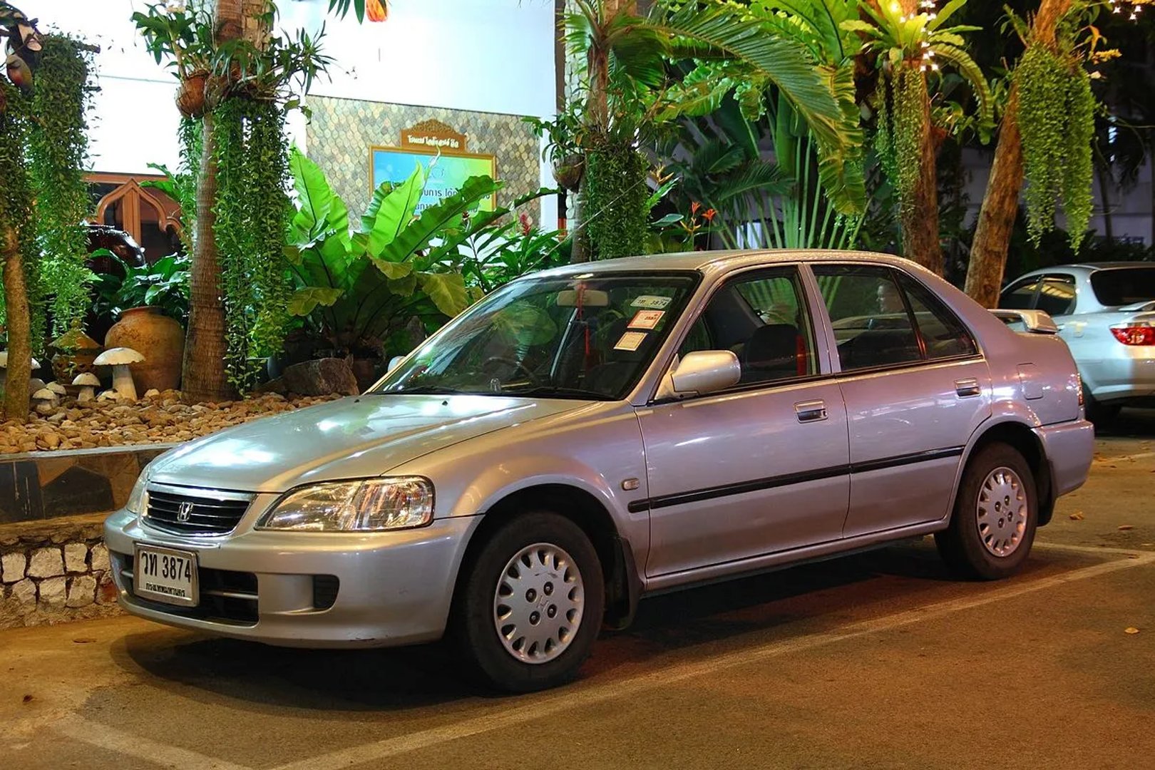 Honda_City_3_generation__Sedan__1.jpg