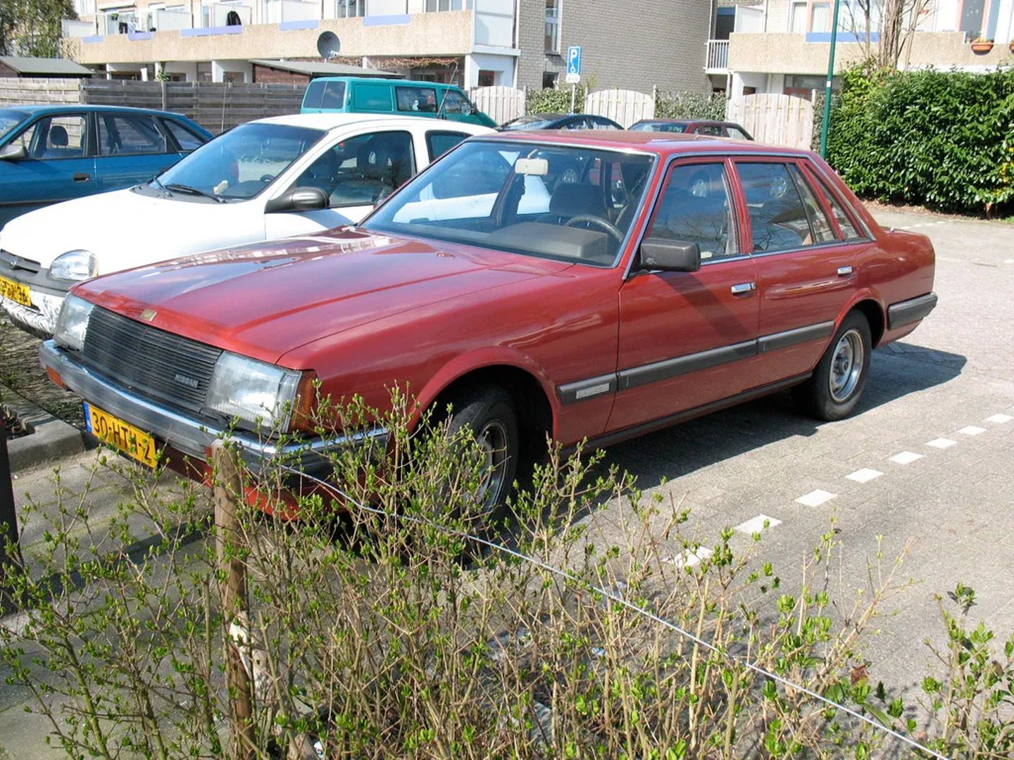 Datsun_Laurel_4_generation__Sedan__5.jpg